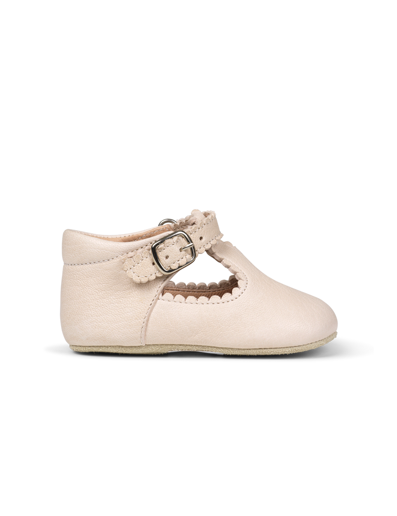 Petit Nord Baby Scallop T-bar Indoor Shoes Cream 052