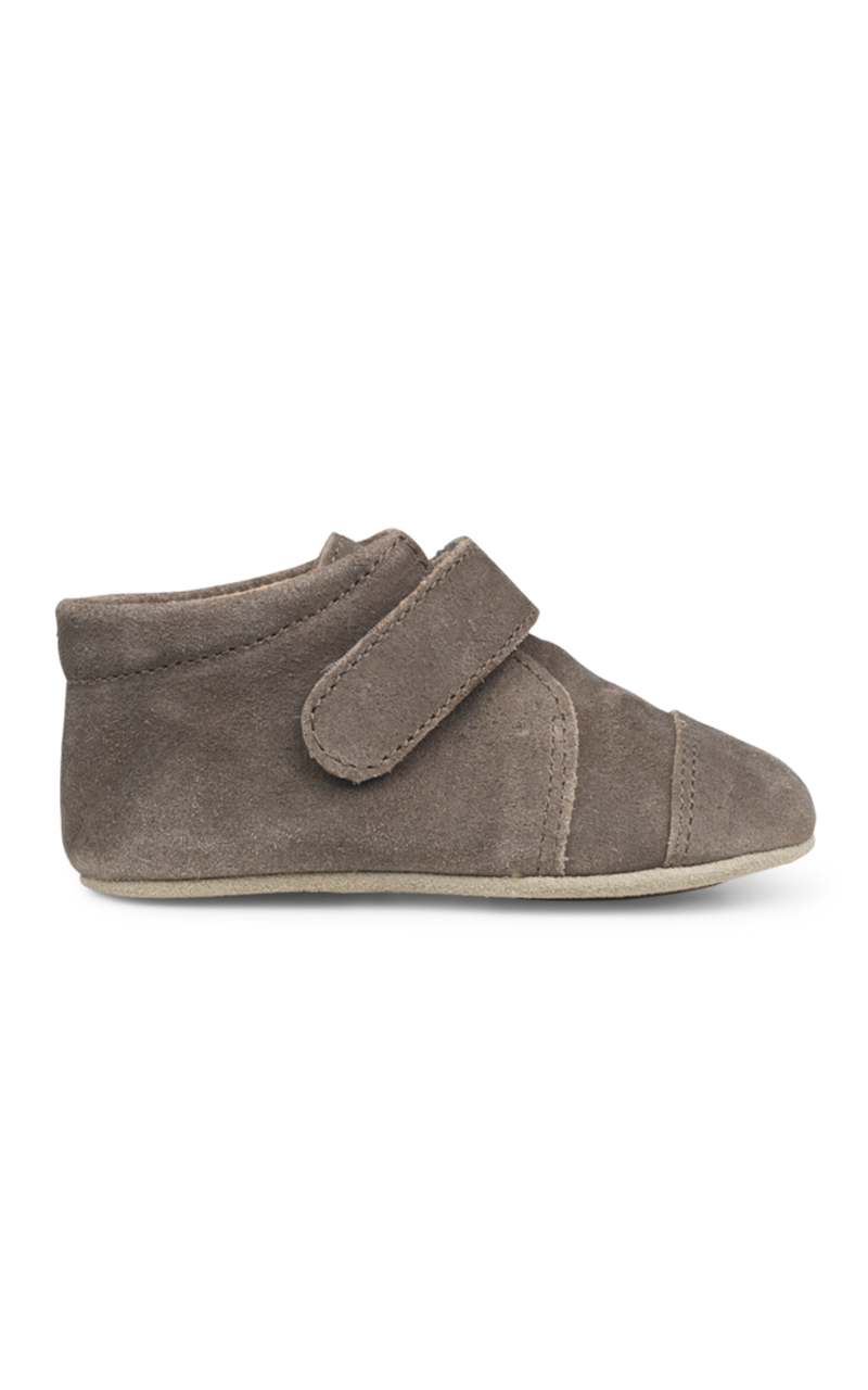 Petit Nord Shoe with Velcro Indoor Shoes Taupe suede 063