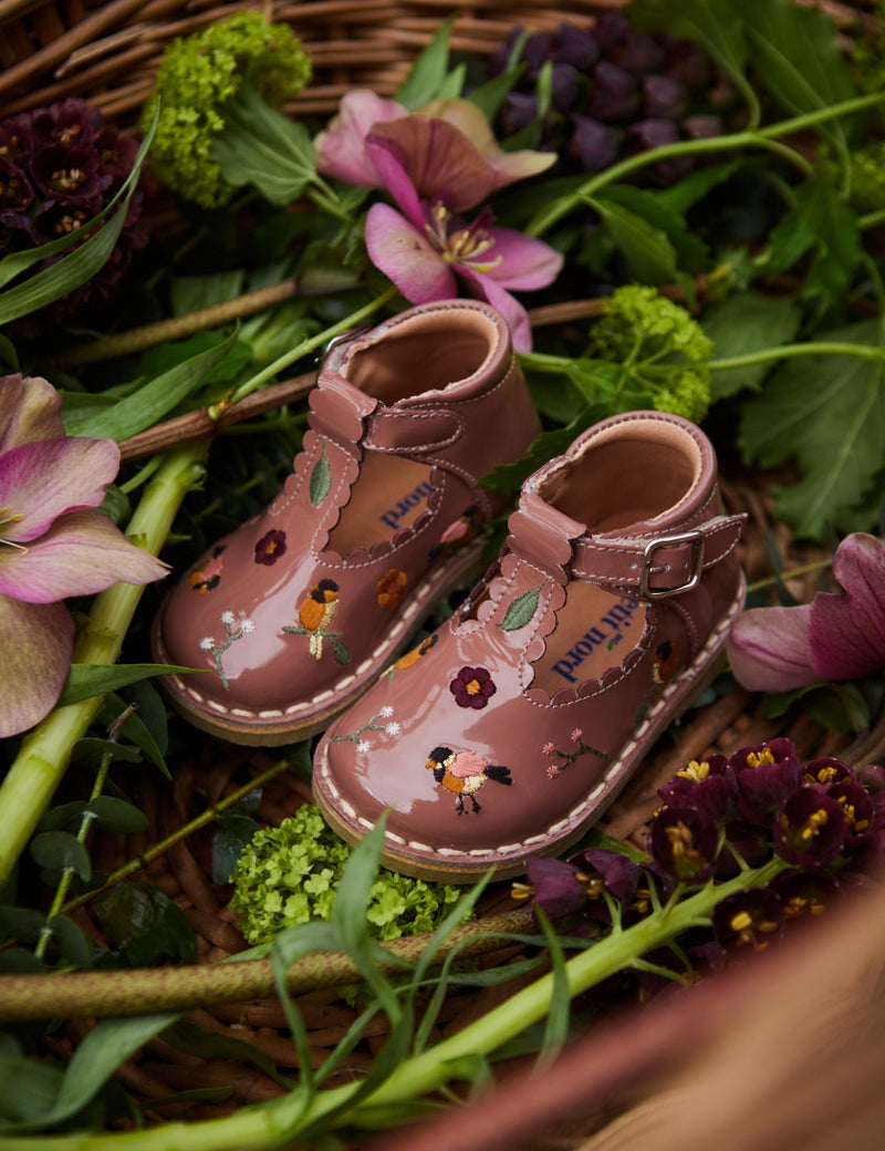 Petit Nord T-Bar Scallop Birds T-bars and Ballerinas Rose Clay Patent 091