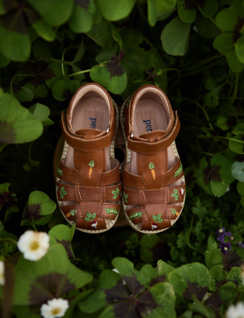Petit Nord Veggie Classic Sandal Sandals Cognac 002