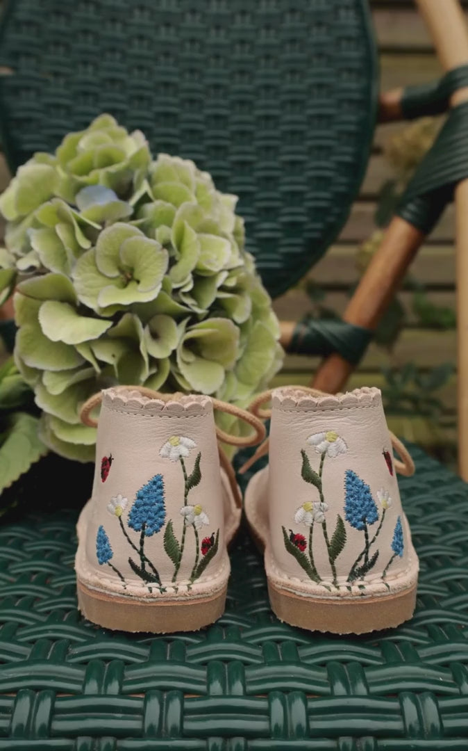 Petit Nord Ladybug Scallop Boot Boots Cream 052