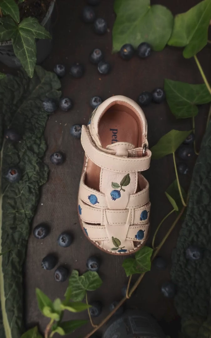 Petit Nord Blueberry Classic sandal Sandals Cream 052
