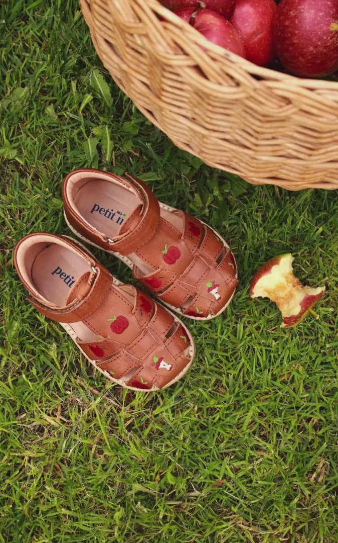 Petit Nord Apple Classic Sandal Sandals Cognac 002