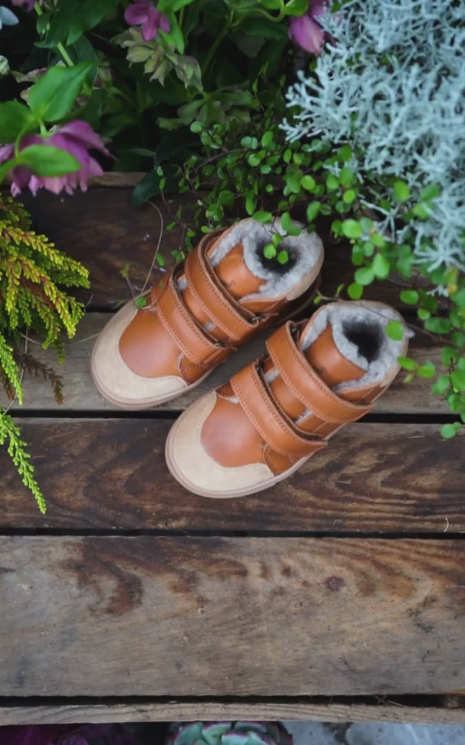 Petit Nord Toasty Sneaker Winter Boots Cognac 002